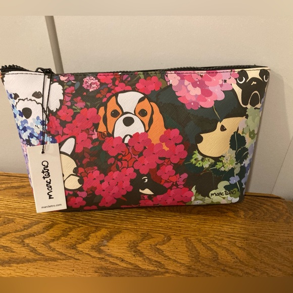 Marc Tetro Handbags - Marc Tetro Cosmetic Bag - Dog & Flowers NWT